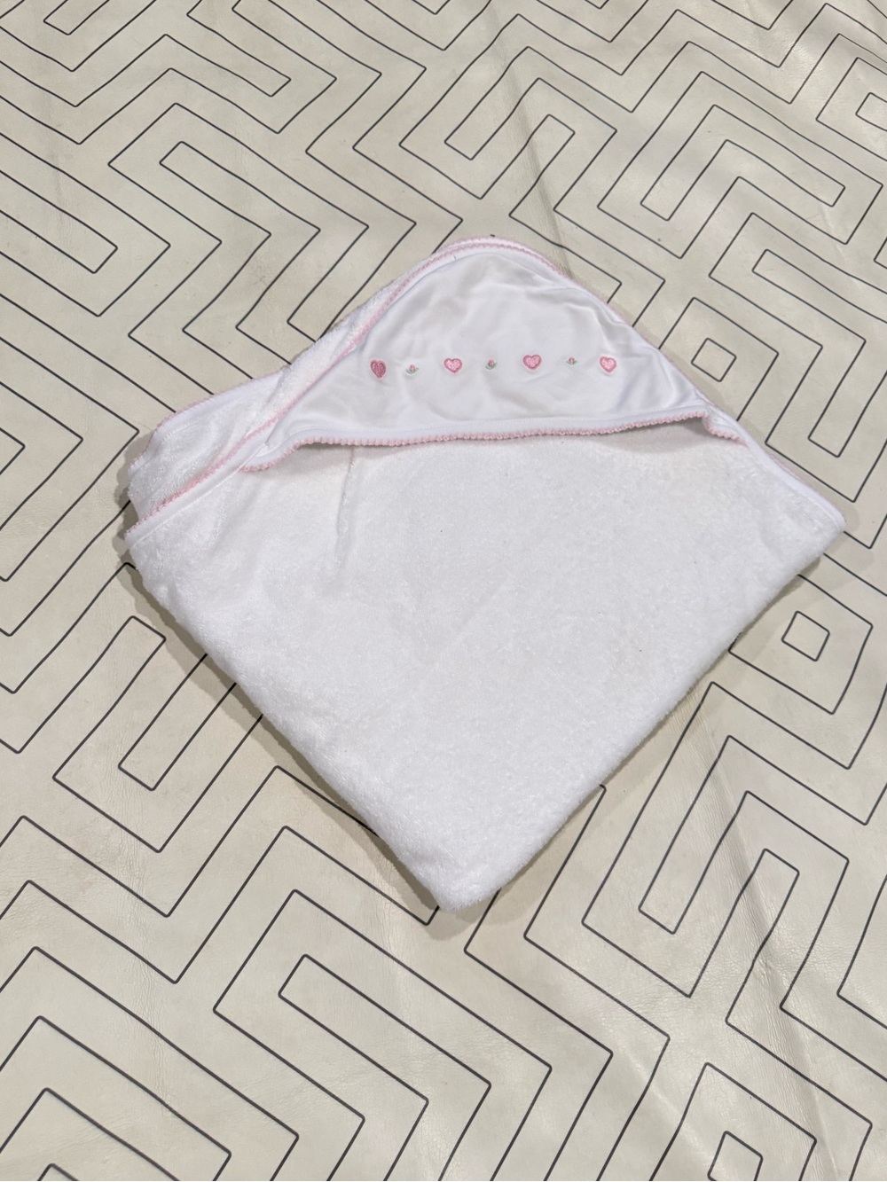 Kissy Kissy Hooded Bath Towel